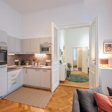 וינה Cosy City Center Apartment מראה חיצוני תמונה