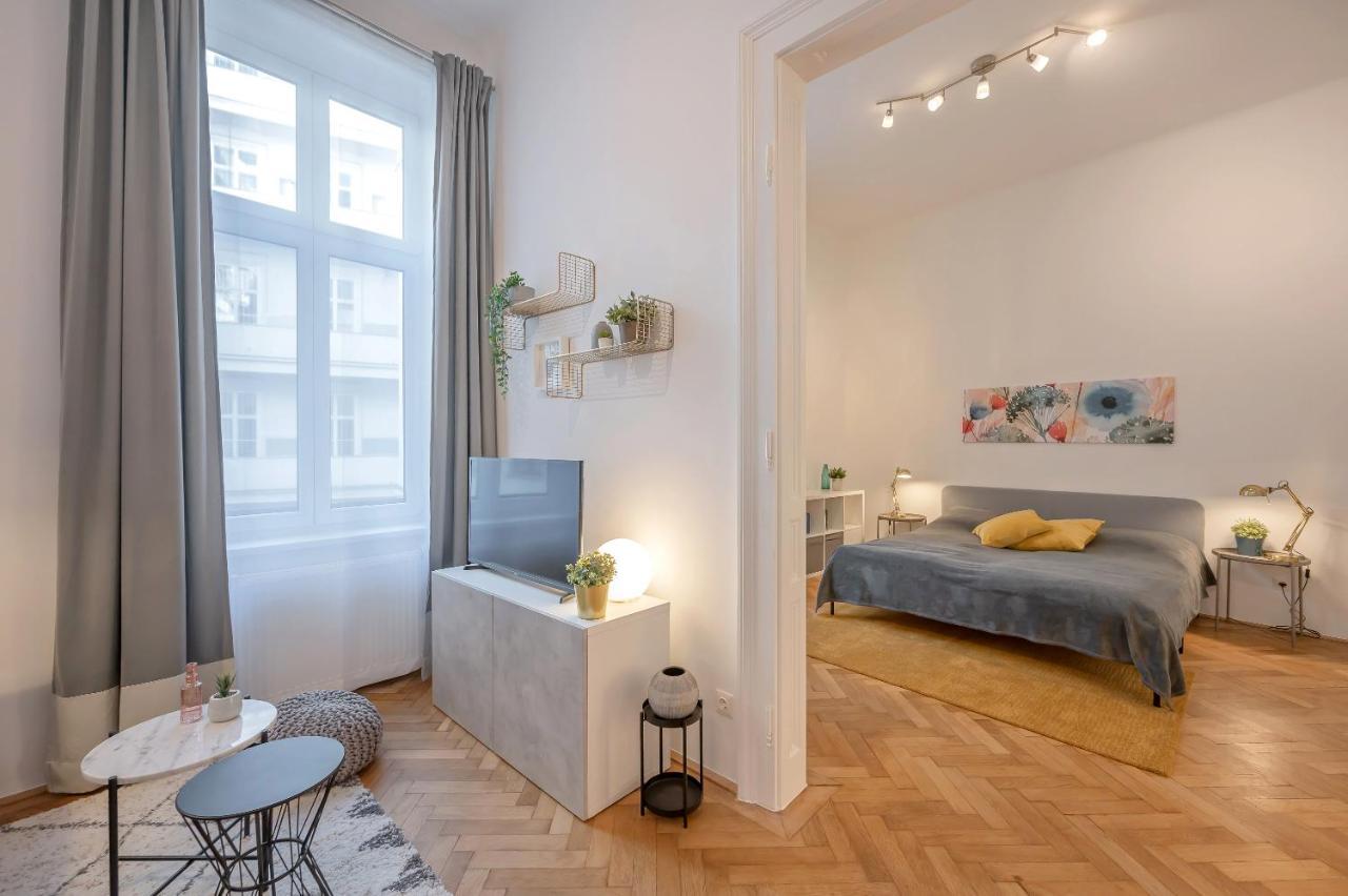 וינה Cosy City Center Apartment מראה חיצוני תמונה