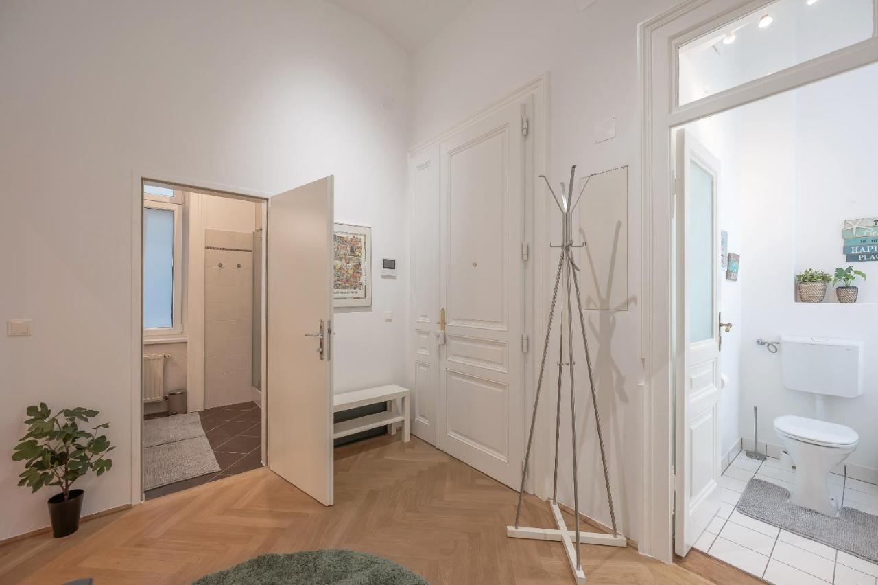 וינה Cosy City Center Apartment מראה חיצוני תמונה