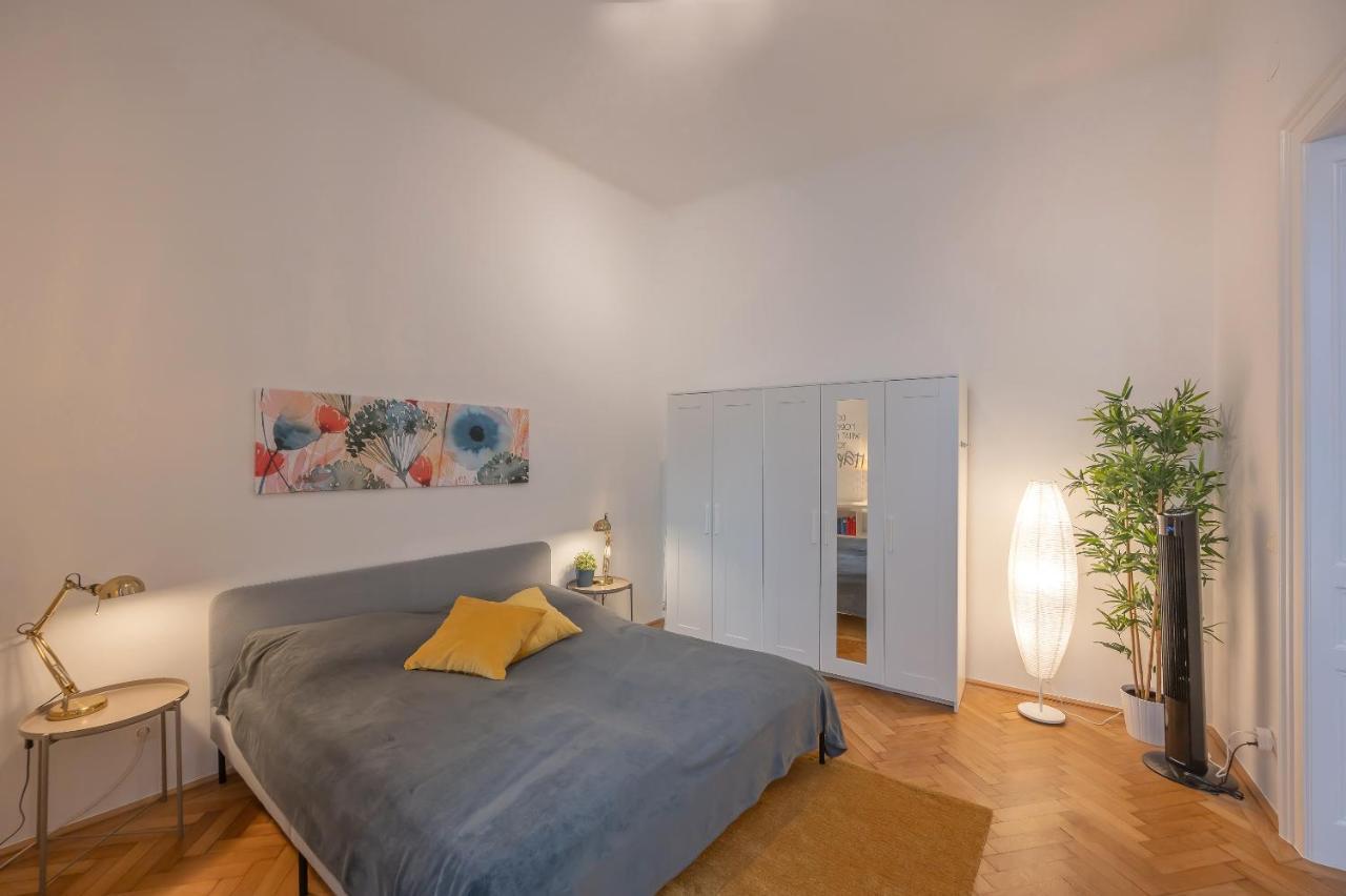 וינה Cosy City Center Apartment מראה חיצוני תמונה